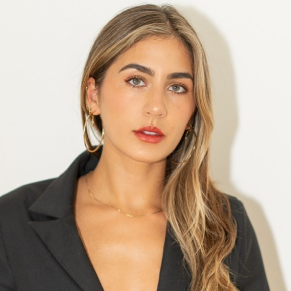 Meet your Posher, Alexa